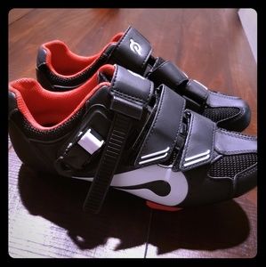 Peloton womens bike shoes size 38